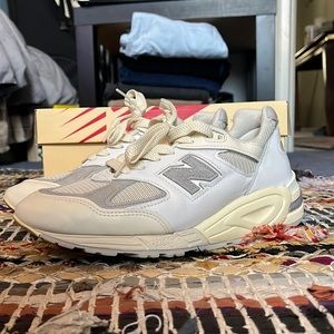 New Balance MiUSA 990v2